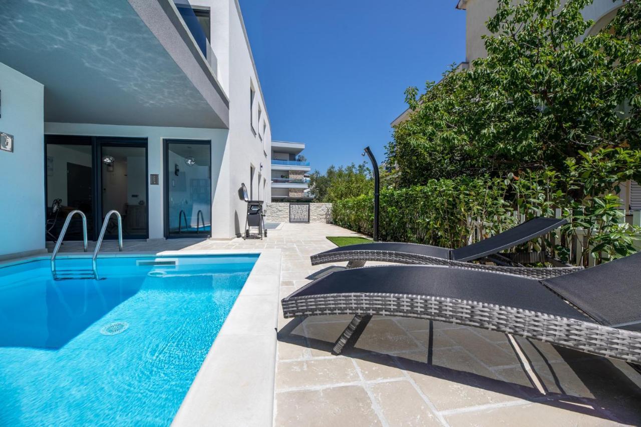 Luxury Villa Adria Apartments Krk Town Bagian luar foto