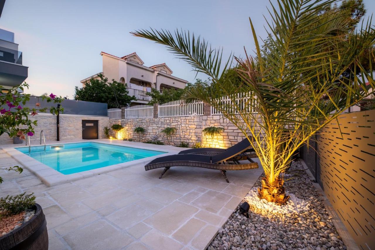 Luxury Villa Adria Apartments Krk Town Bagian luar foto