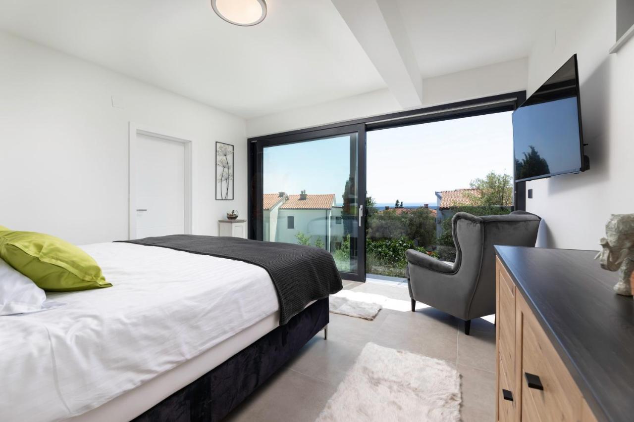Luxury Villa Adria Apartments Krk Town Bagian luar foto