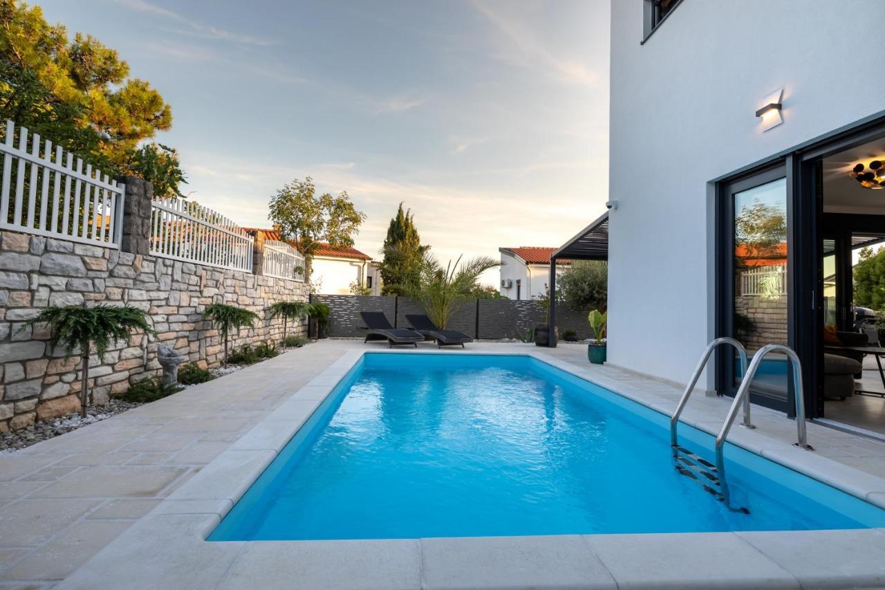 Luxury Villa Adria Apartments Krk Town Bagian luar foto