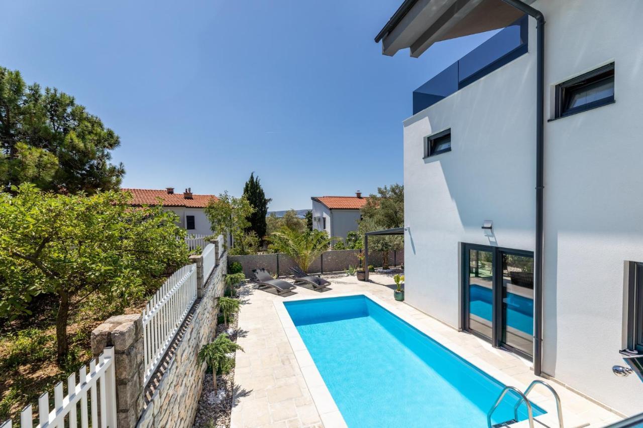Luxury Villa Adria Apartments Krk Town Bagian luar foto