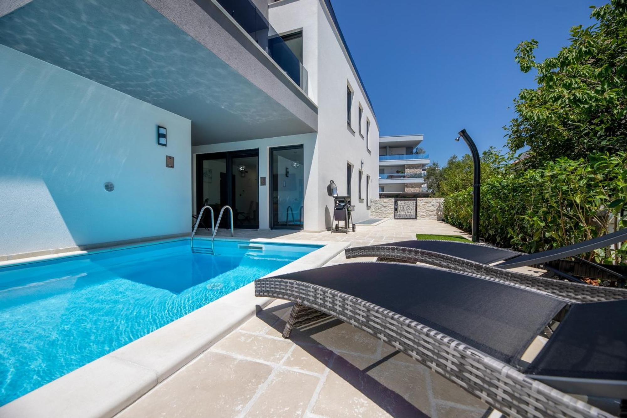Luxury Villa Adria Apartments Krk Town Bagian luar foto